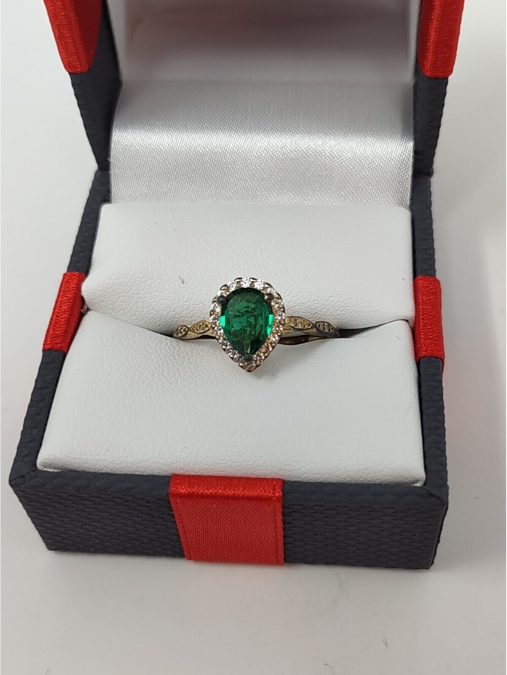JCPenney 14K Gold Over 925 Lab Emerald White Sapphire Ring 7